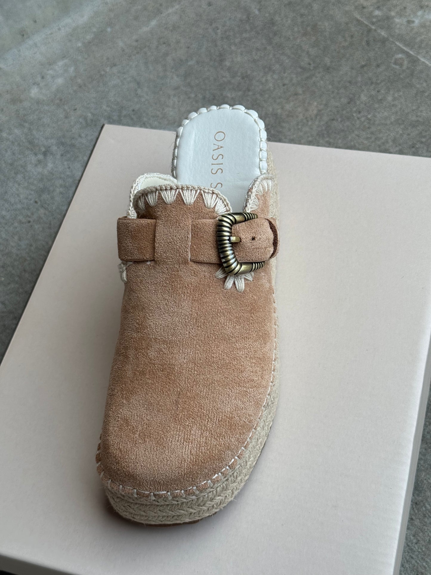 Edith Clog