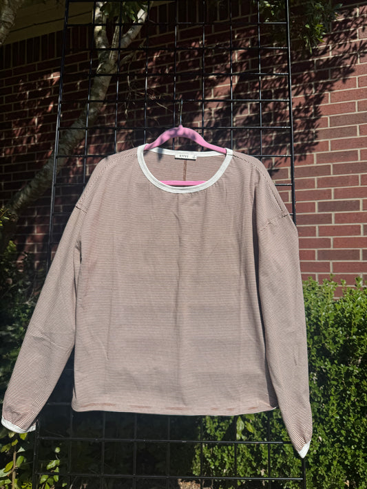 Bricks Stripped Top