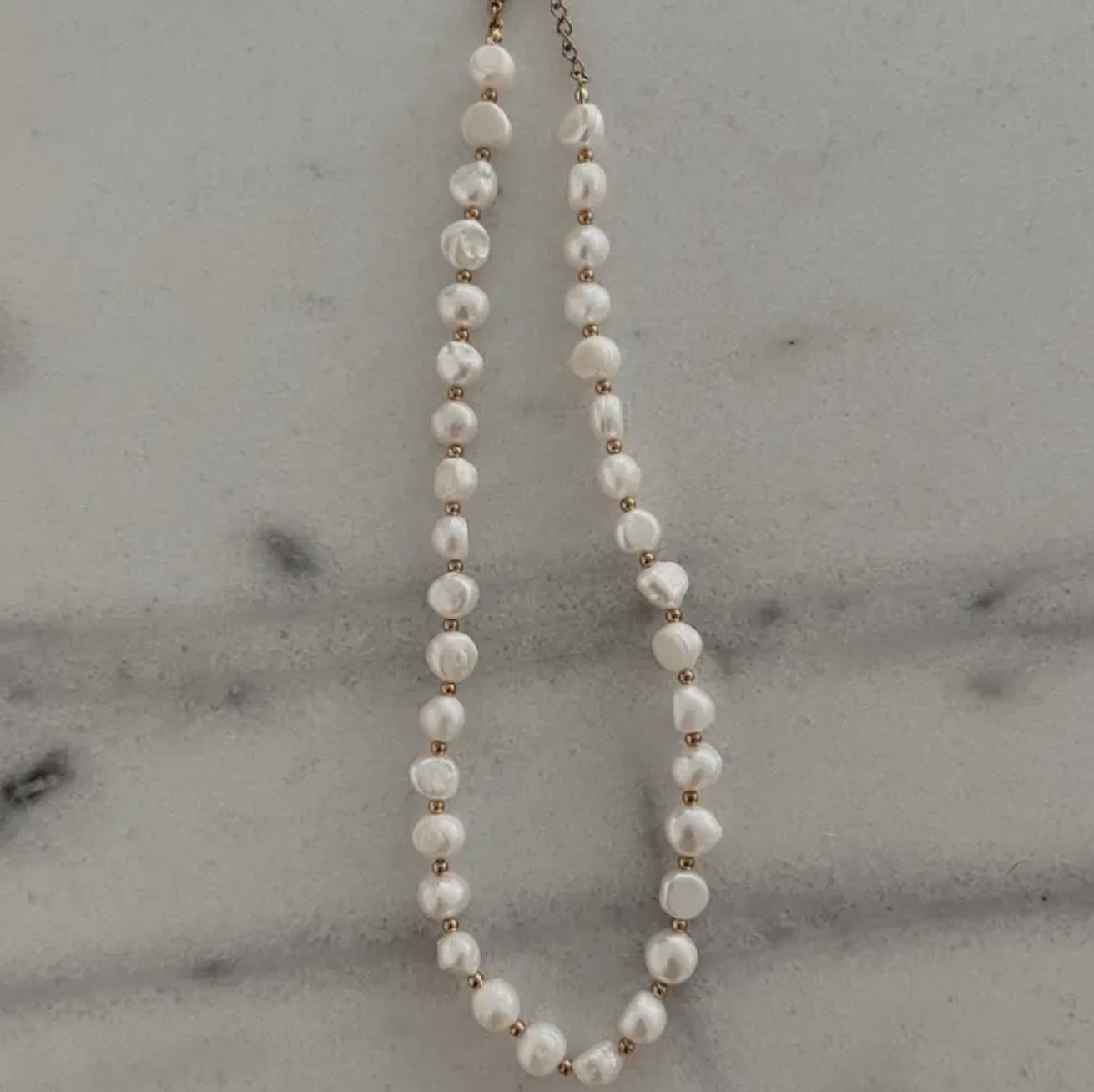 Glam Pearl Necklace